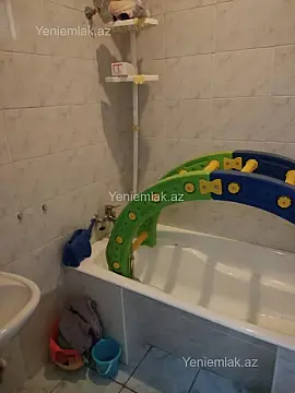 Satılır 7 otaqlı həyət evi 160 m²