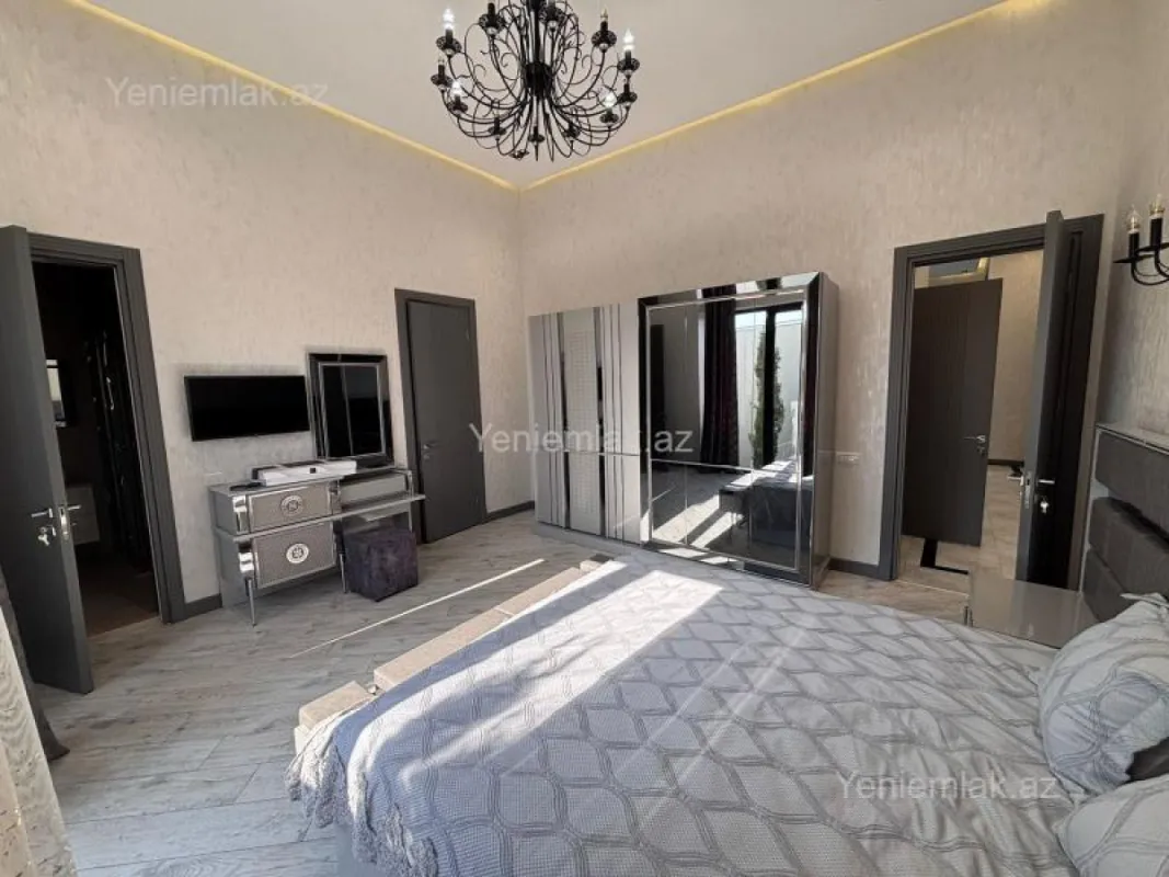 Satılır 4 otaqlı həyət evi 200 m²
