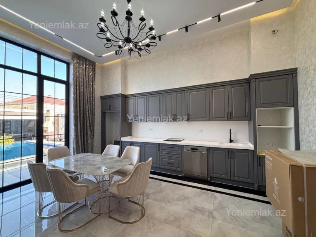 Satılır 4 otaqlı həyət evi 200 m²