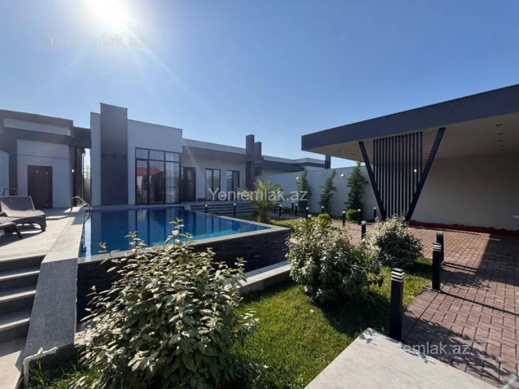 Satılır 4 otaqlı həyət evi 200 m²
