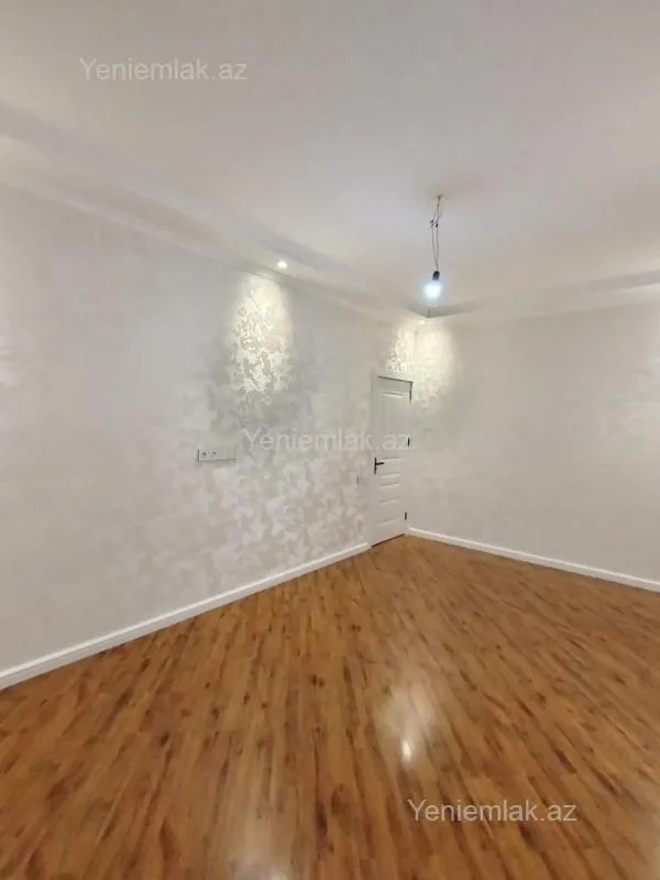 Satılır 2 otaqlı köhnə tikili 60 m²