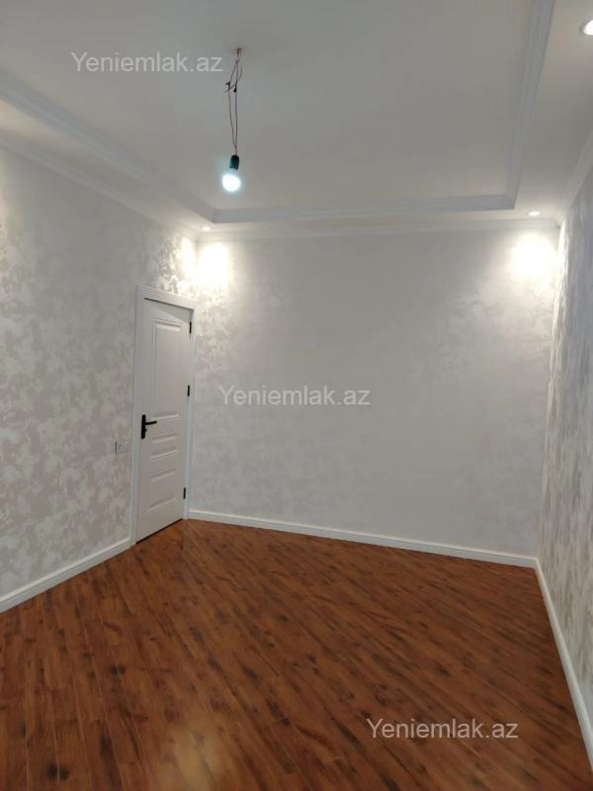 Satılır 2 otaqlı köhnə tikili 60 m²