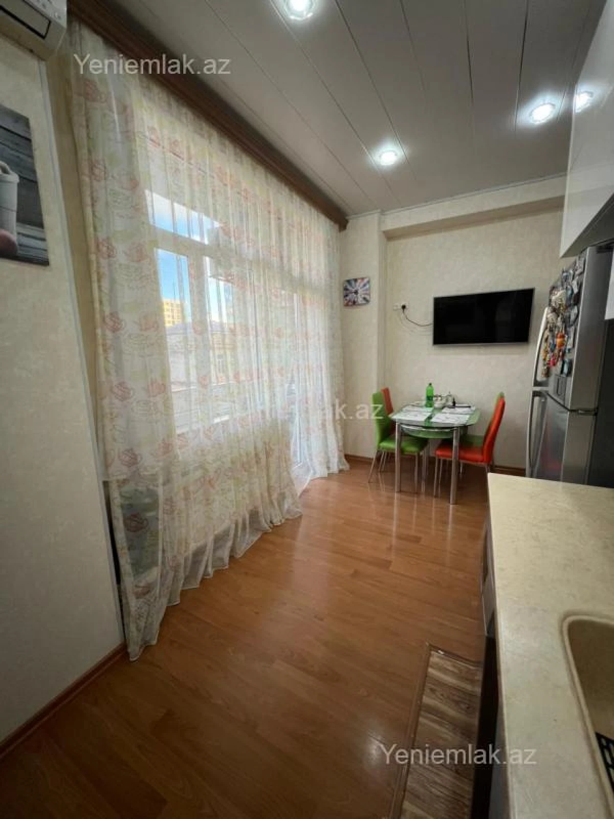 Satılır 3 otaqlı yeni tikili 115 m²