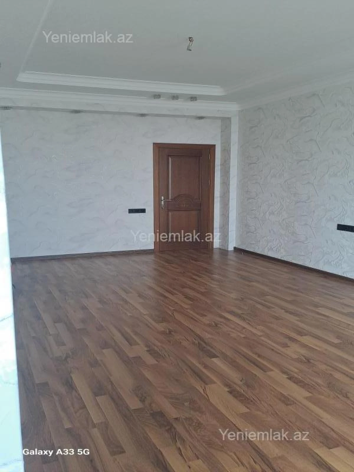 Satılır 2 otaqlı yeni tikili 70 m²