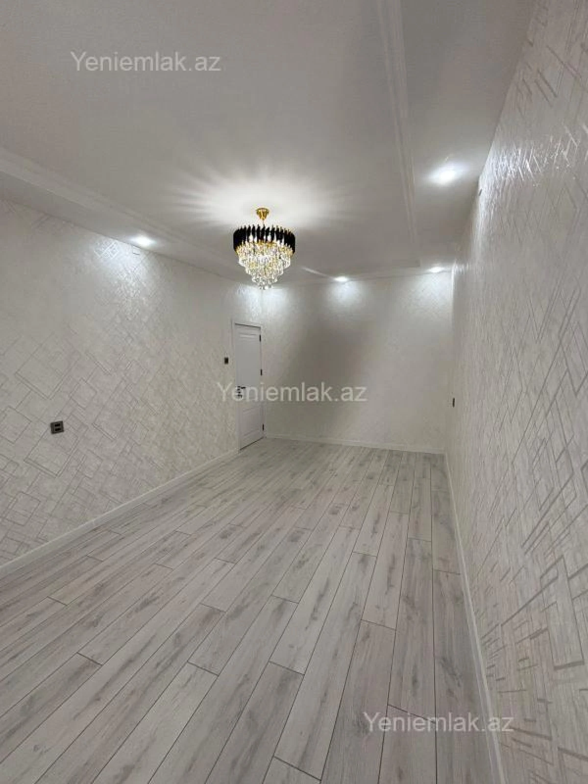 Satılır 2 otaqlı köhnə tikili 60 m²