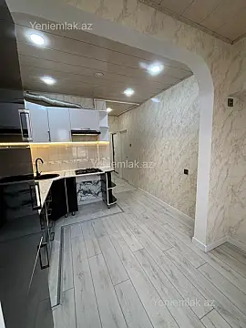 Satılır 2 otaqlı köhnə tikili 60 m²