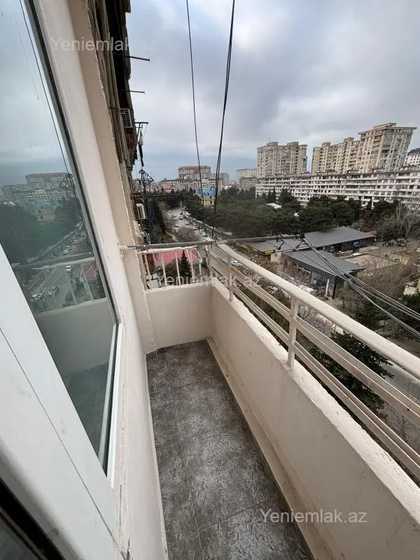 Satılır 2 otaqlı köhnə tikili 60 m²