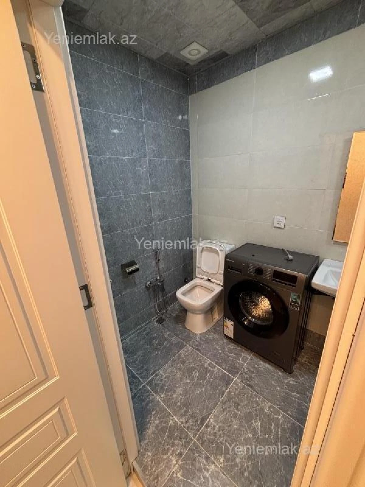 Satılır 2 otaqlı yeni tikili 61 m²
