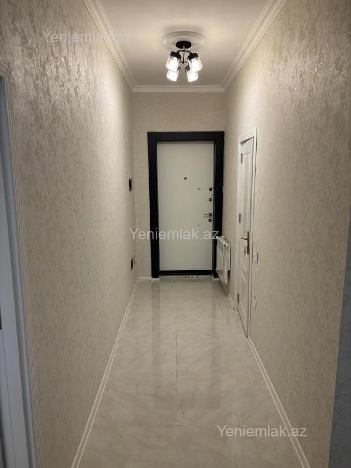 Satılır 2 otaqlı yeni tikili 61 m²