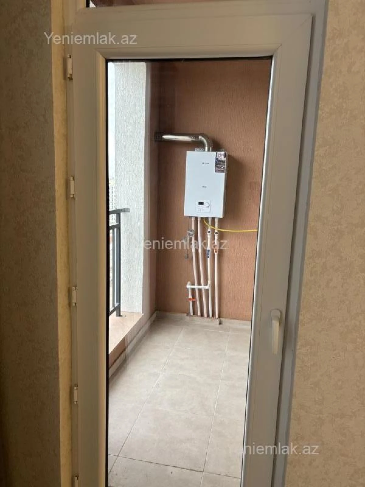 Satılır 2 otaqlı yeni tikili 61 m²