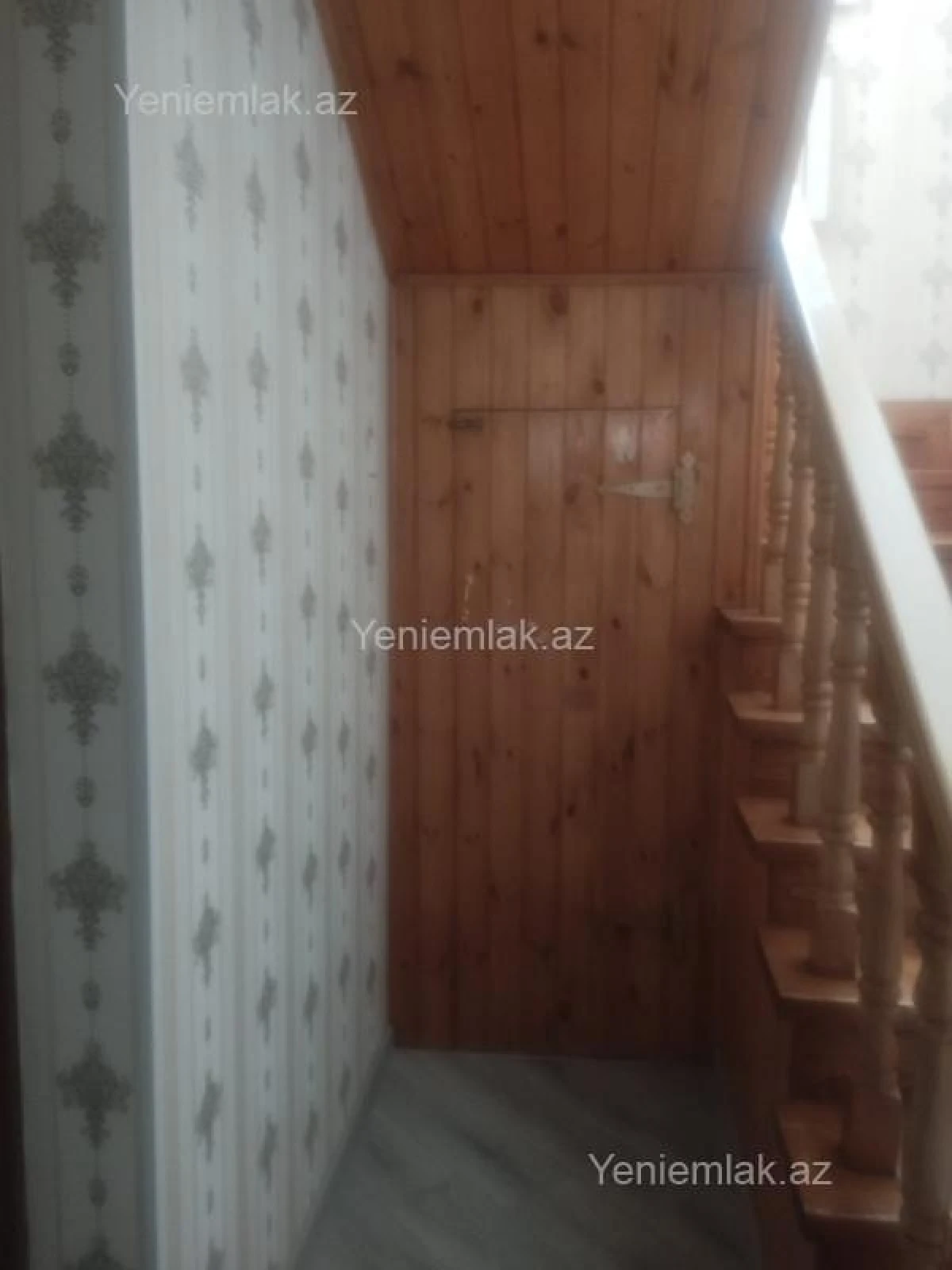 Satılır 5 otaqlı həyət evi 200 m²