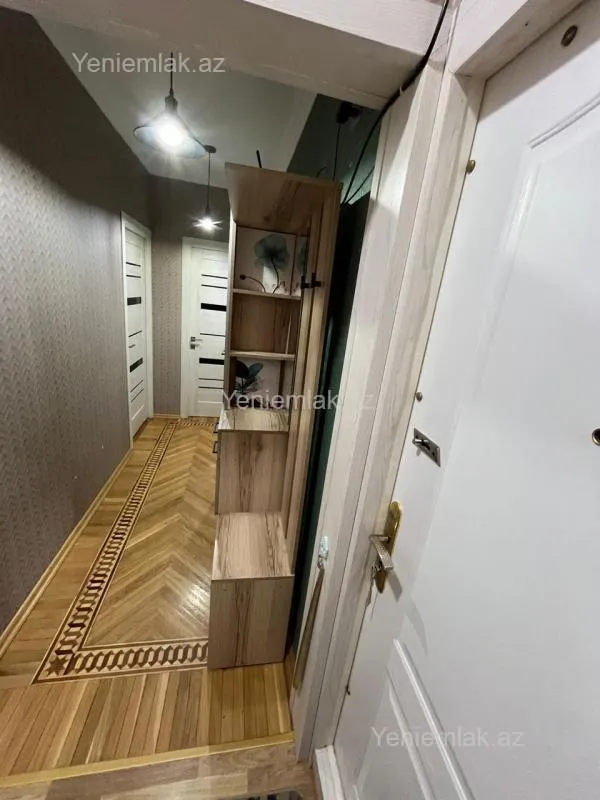Satılır 2 otaqlı köhnə tikili 55 m²