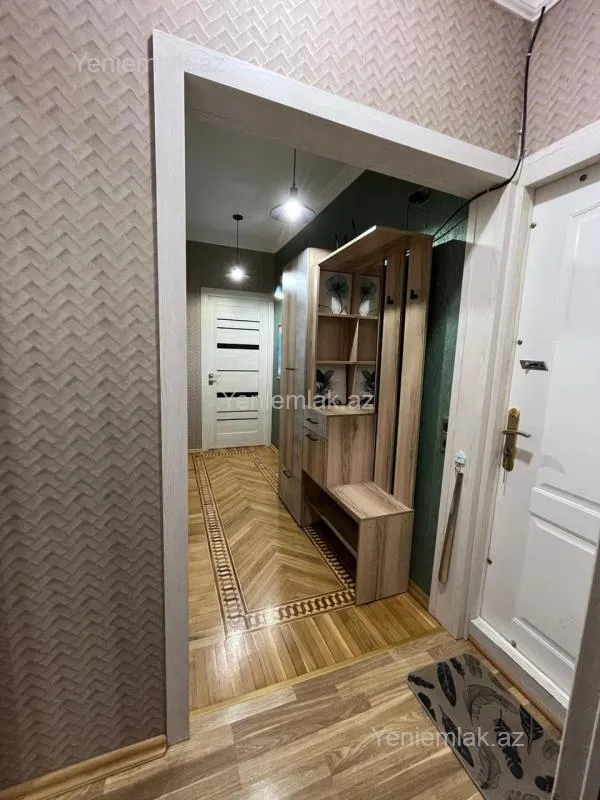 Satılır 2 otaqlı köhnə tikili 55 m²