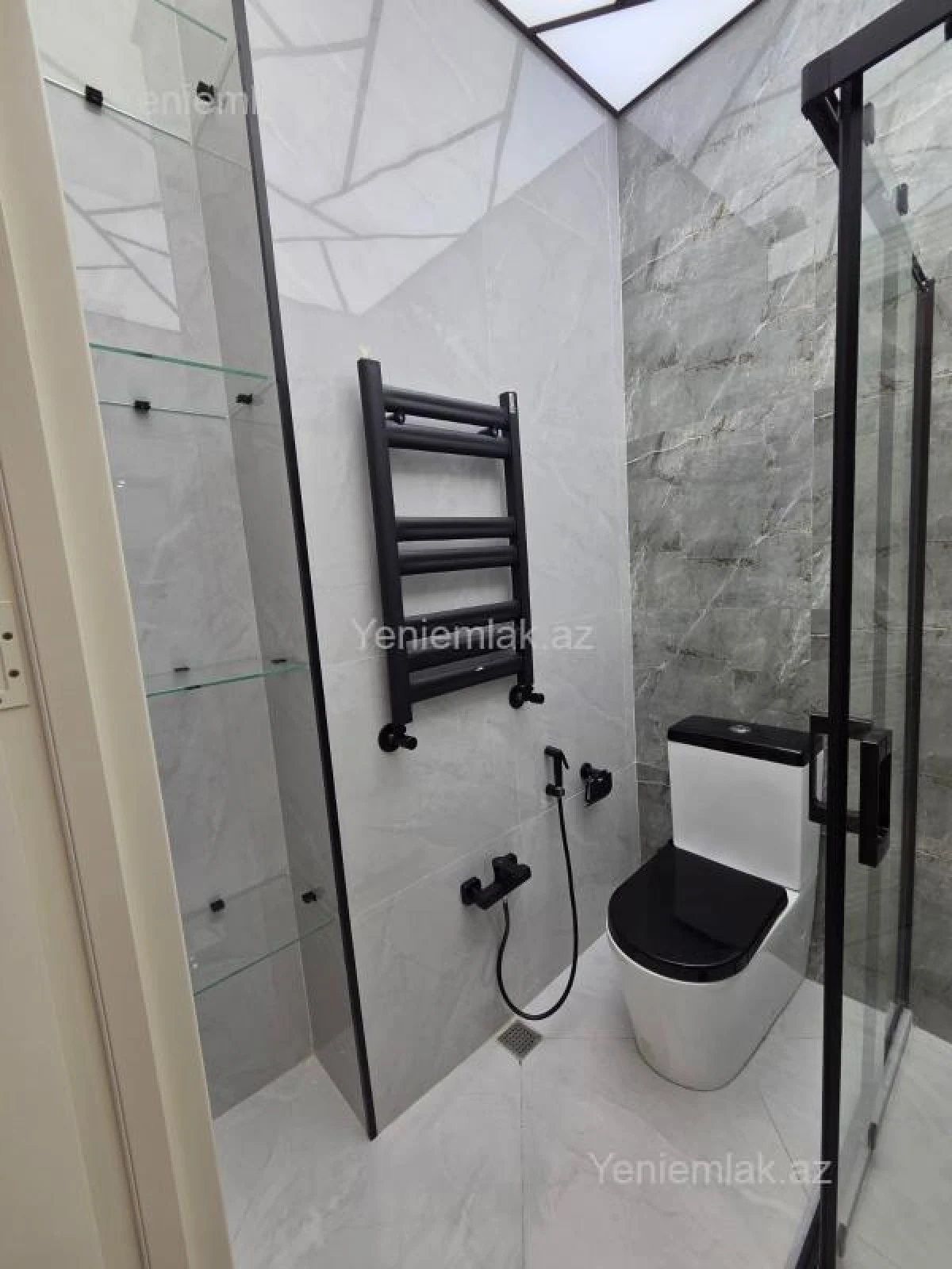 Satılır 2 otaqlı yeni tikili 74 m²