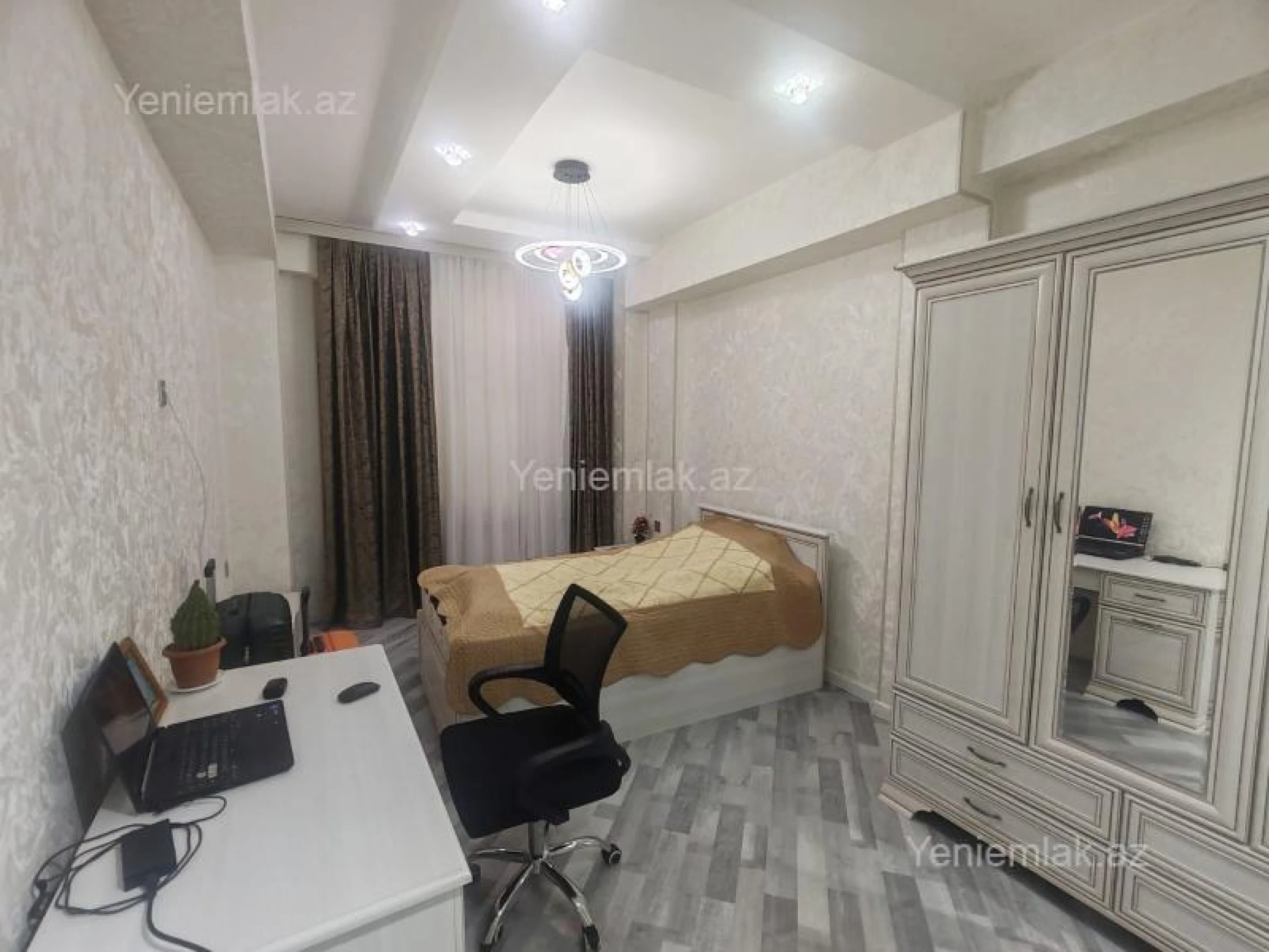 Satılır 4 otaqlı yeni tikili 165 m²