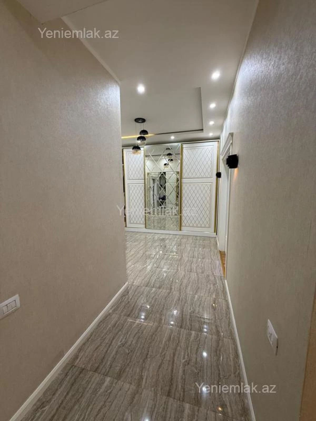 Satılır 3 otaqlı yeni tikili 140 m²