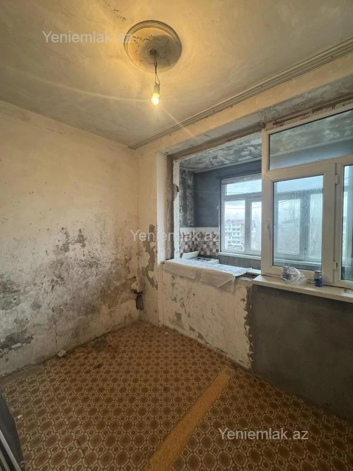 Satılır 1 otaqlı köhnə tikili 36.5 m²