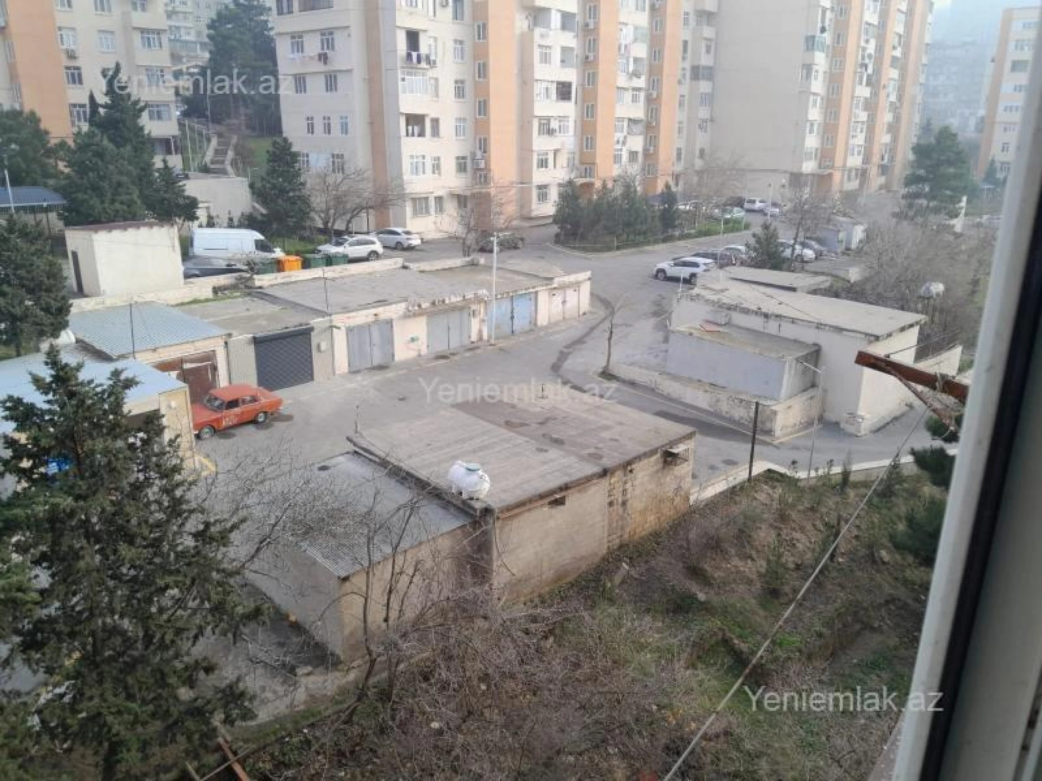 Satılır 2 otaqlı köhnə tikili 71 m²