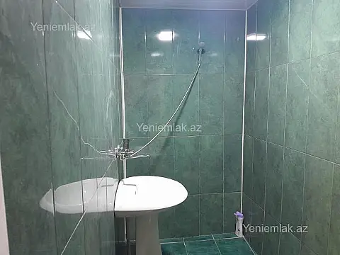 Satılır 2 otaqlı köhnə tikili 71 m²