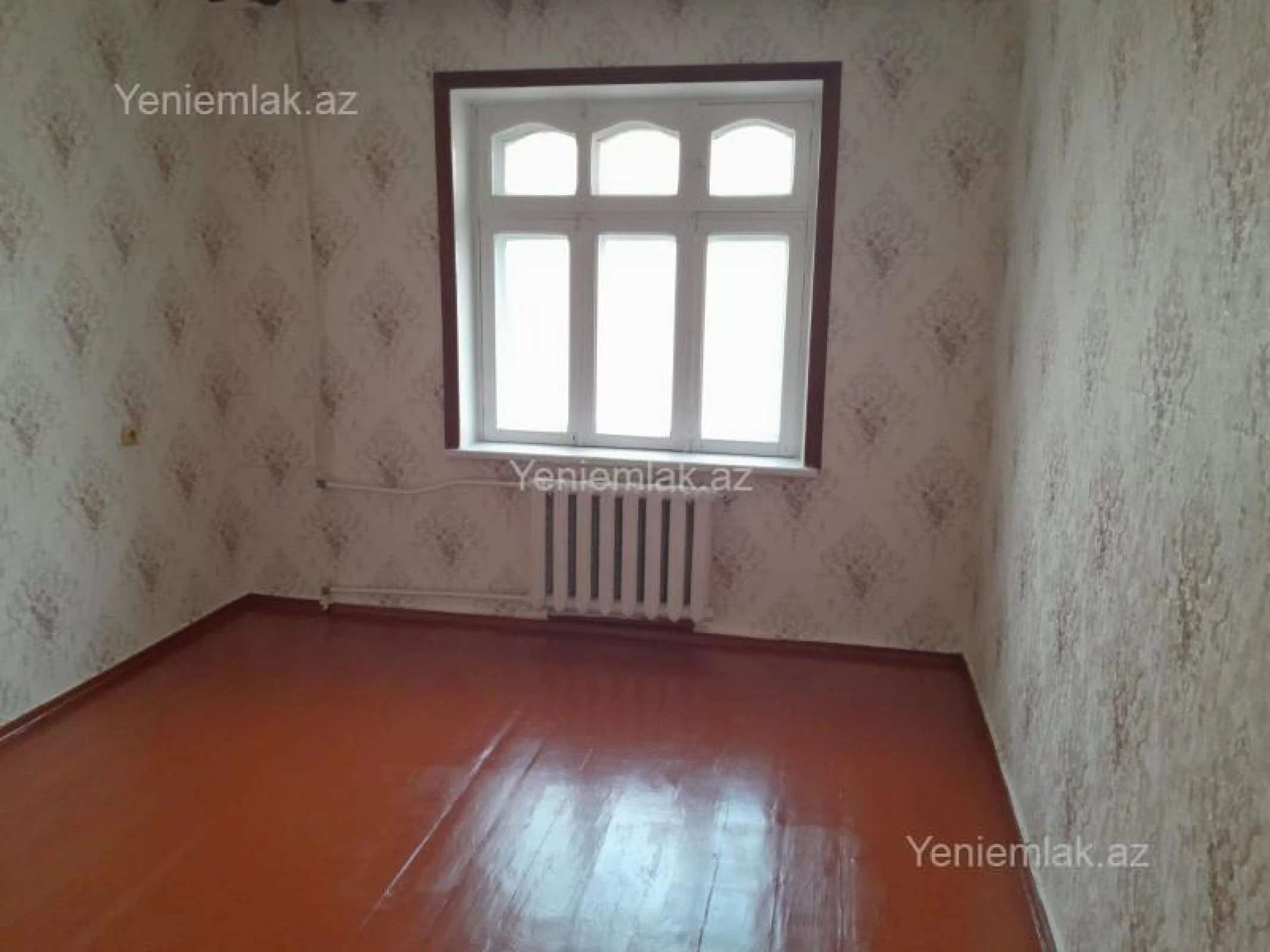 Satılır 2 otaqlı köhnə tikili 71 m²