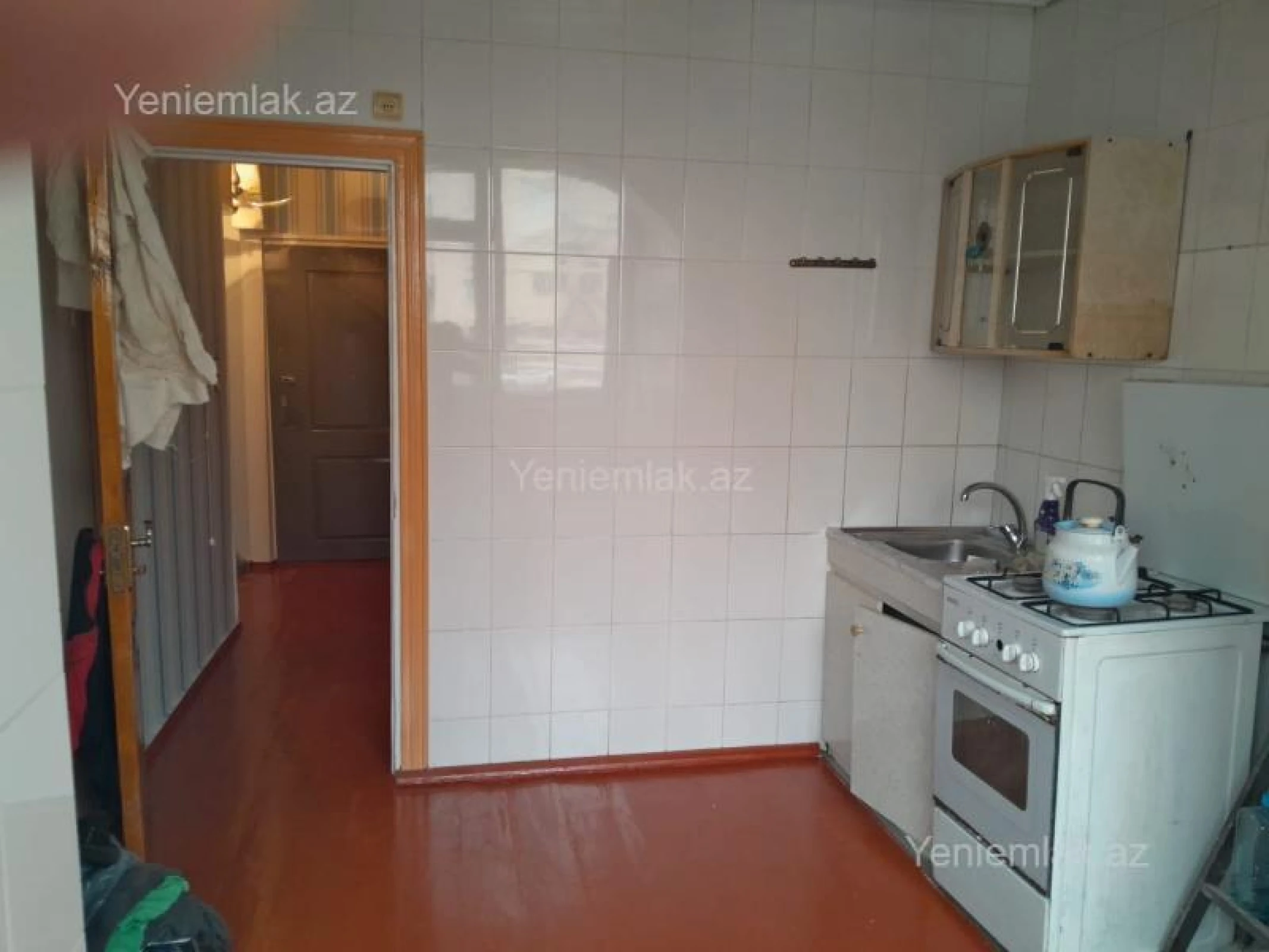 Satılır 2 otaqlı köhnə tikili 71 m²