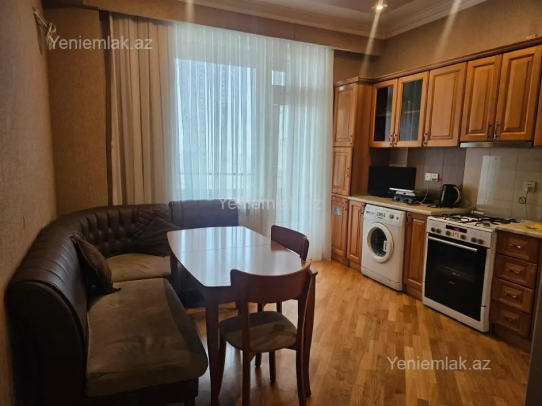 Satılır 3 otaqlı yeni tikili 168 m²