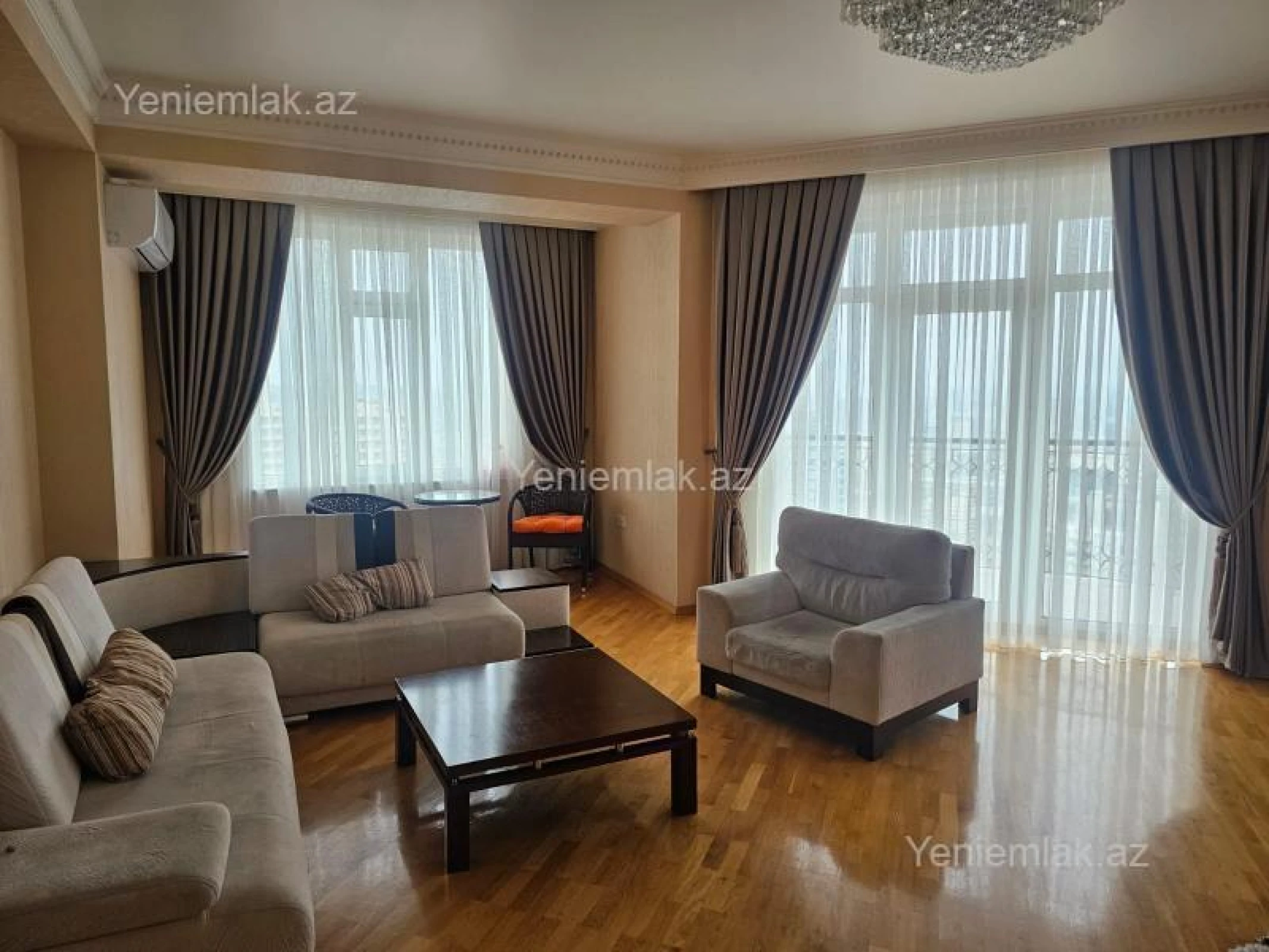 Satılır 3 otaqlı yeni tikili 168 m²