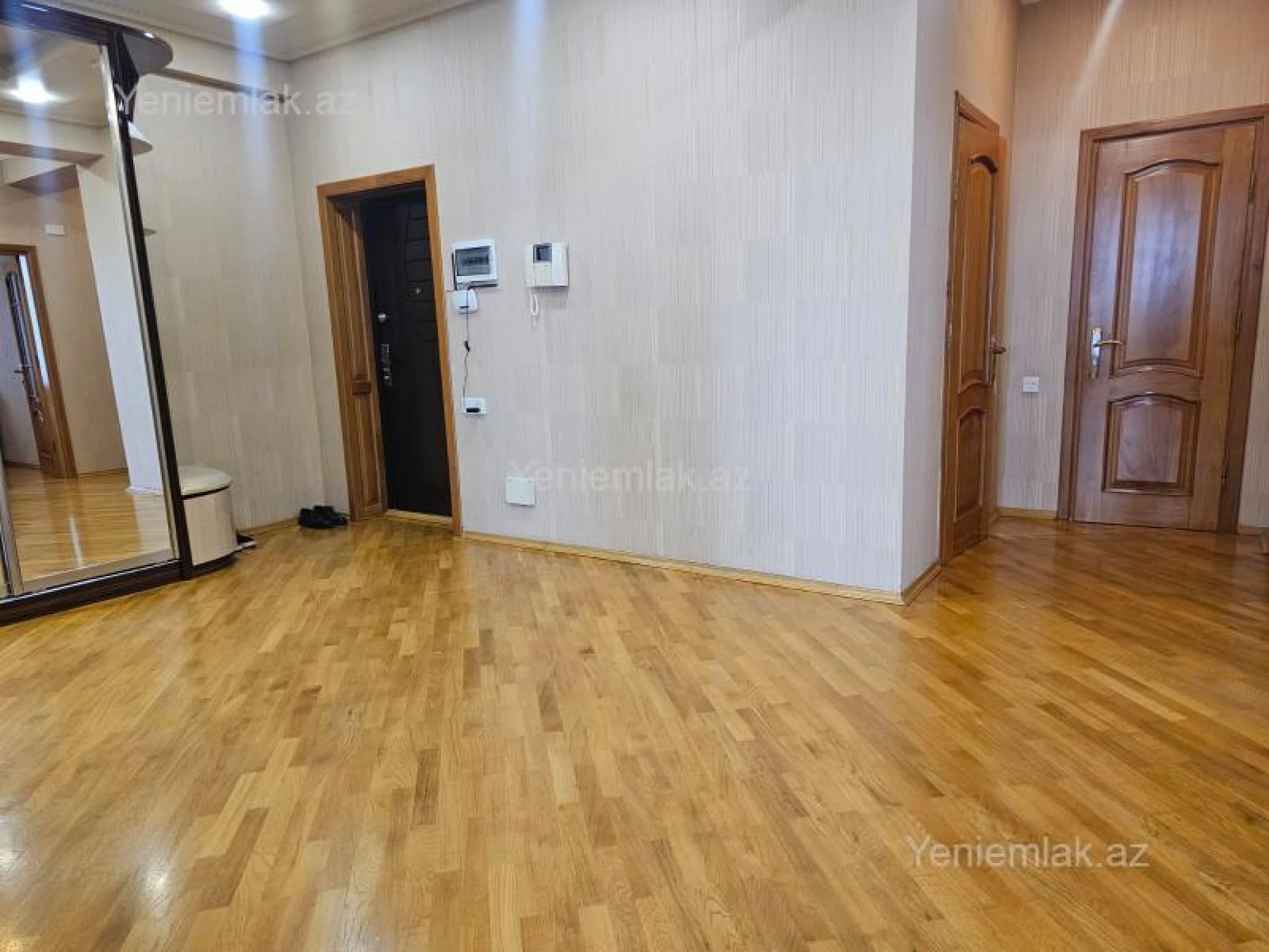 Satılır 3 otaqlı yeni tikili 168 m²