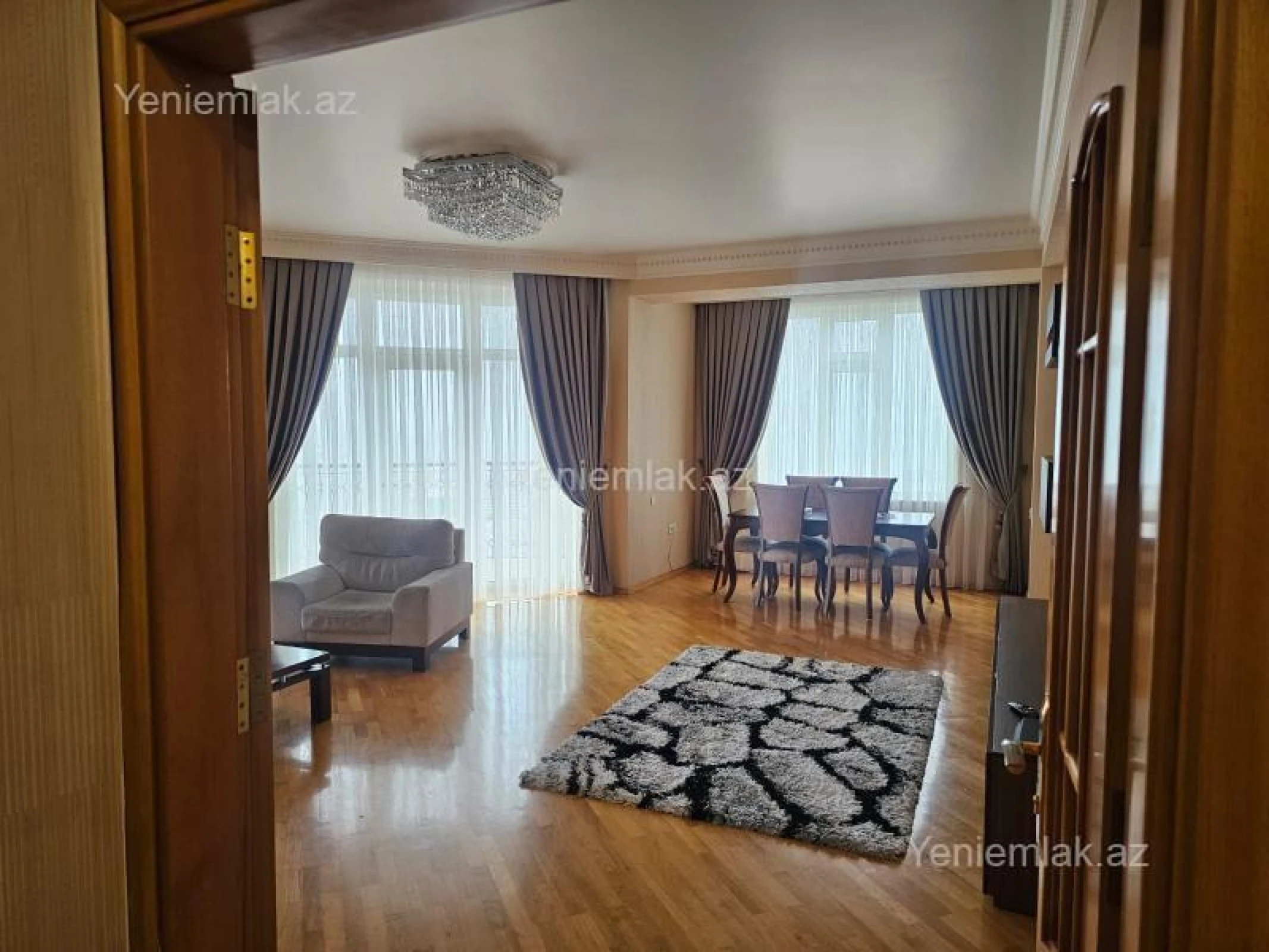 Satılır 3 otaqlı yeni tikili 168 m²
