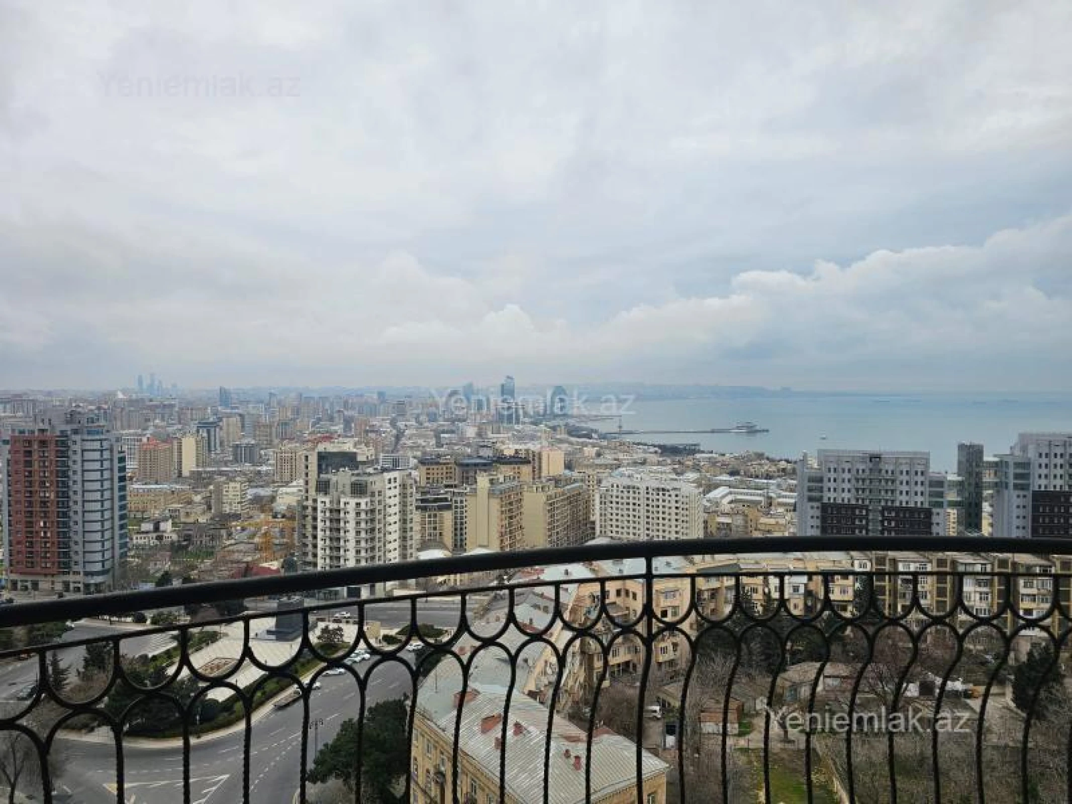 Satılır 3 otaqlı yeni tikili 168 m²