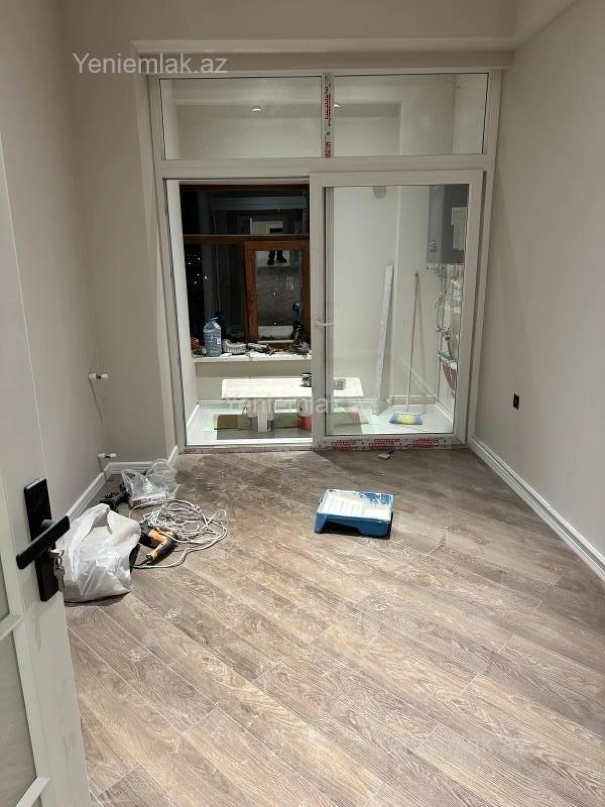 Satılır 3 otaqlı yeni tikili 100 m²