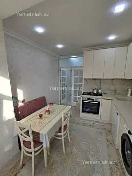 Satılır 3 otaqlı köhnə tikili 80 m²