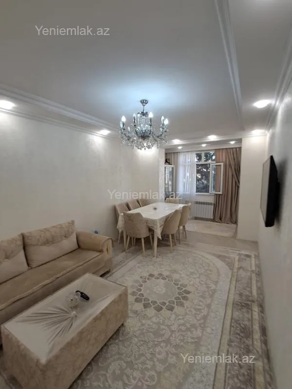 Satılır 3 otaqlı köhnə tikili 80 m²