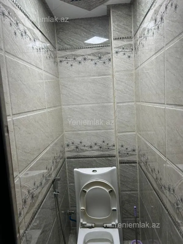 Satılır 3 otaqlı köhnə tikili 80 m²