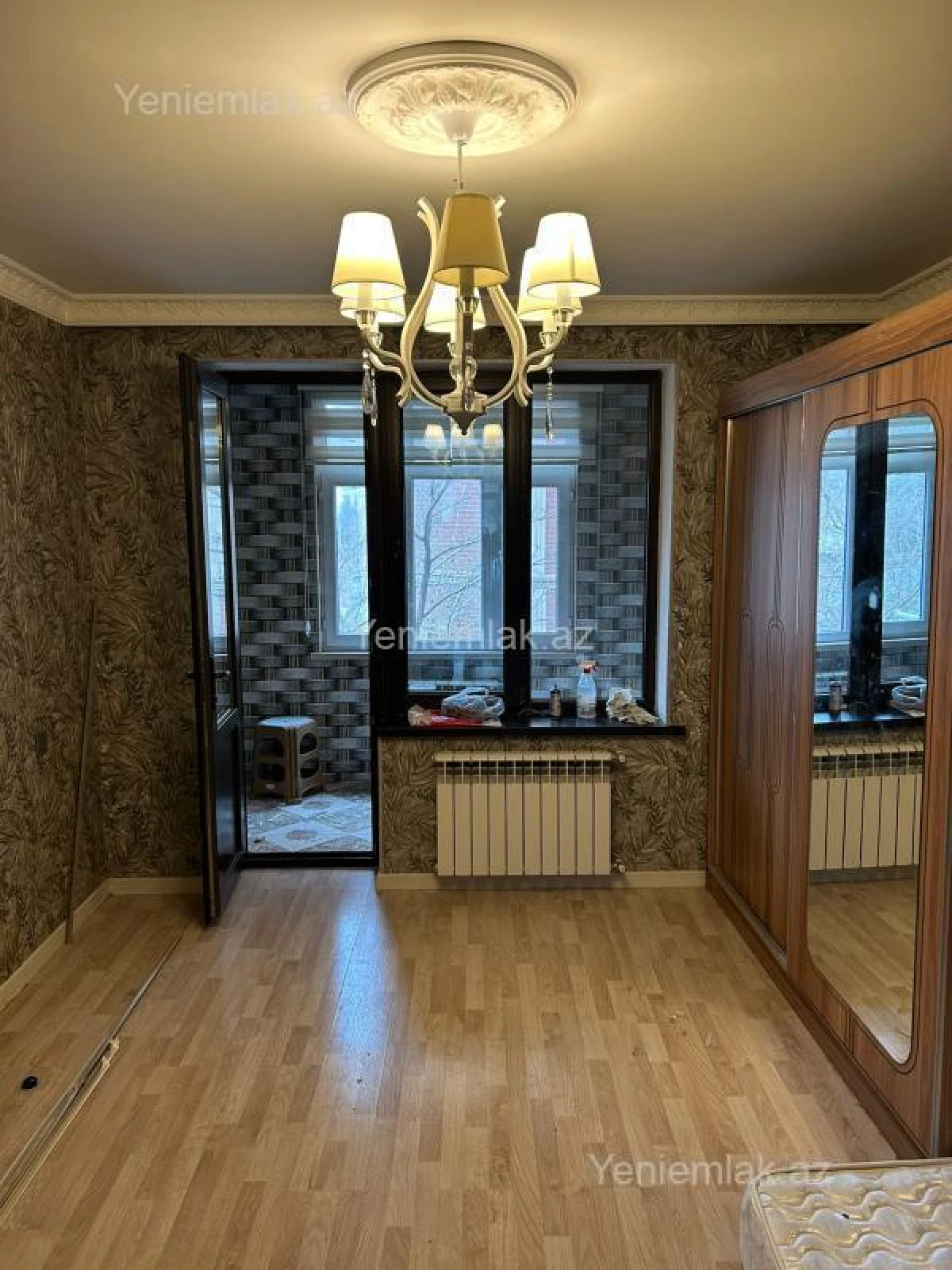 Satılır 3 otaqlı köhnə tikili 80 m²