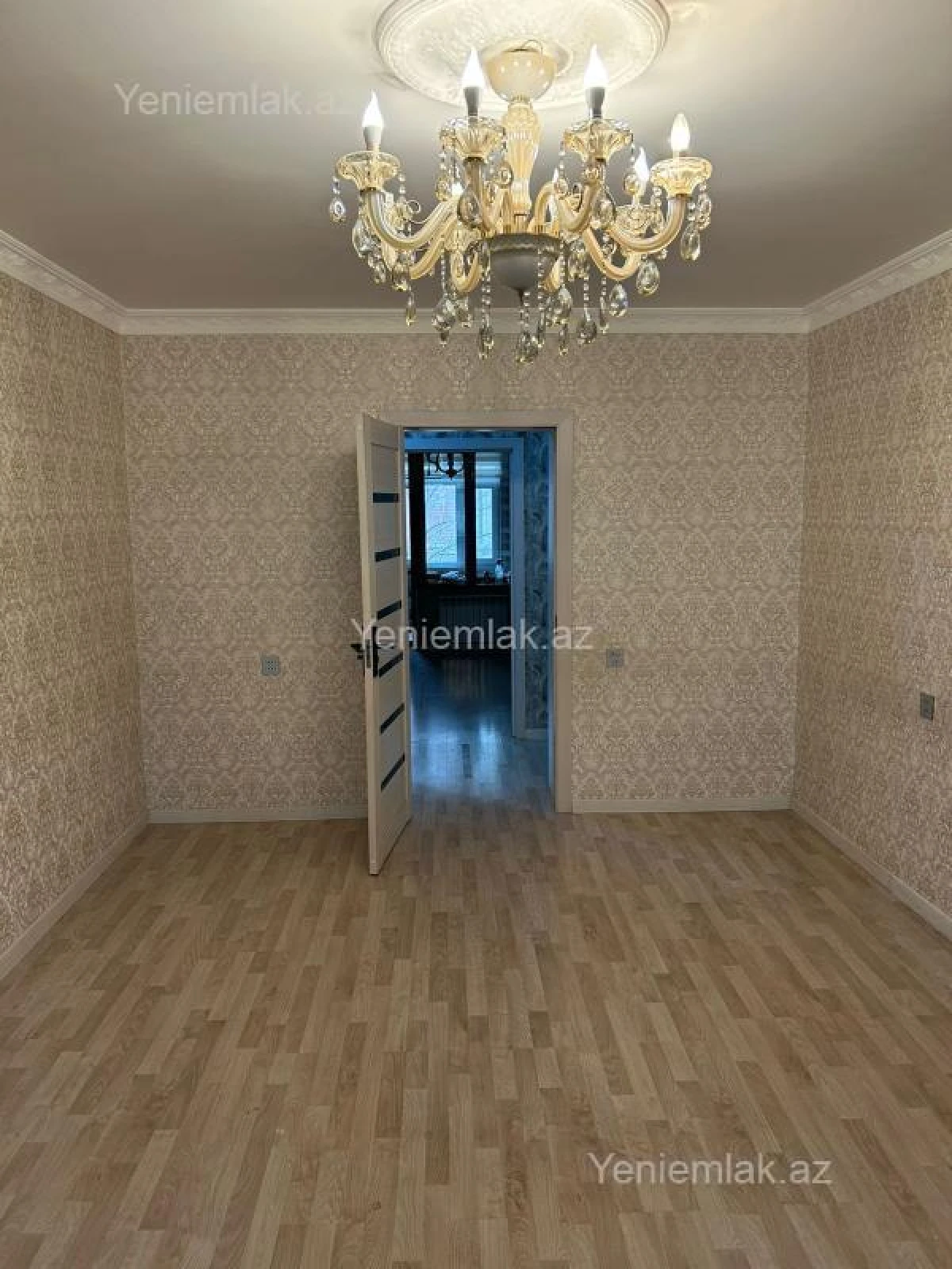 Satılır 3 otaqlı köhnə tikili 80 m²