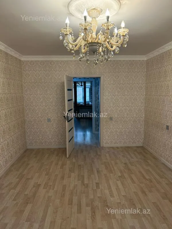 Satılır 3 otaqlı köhnə tikili 80 m²