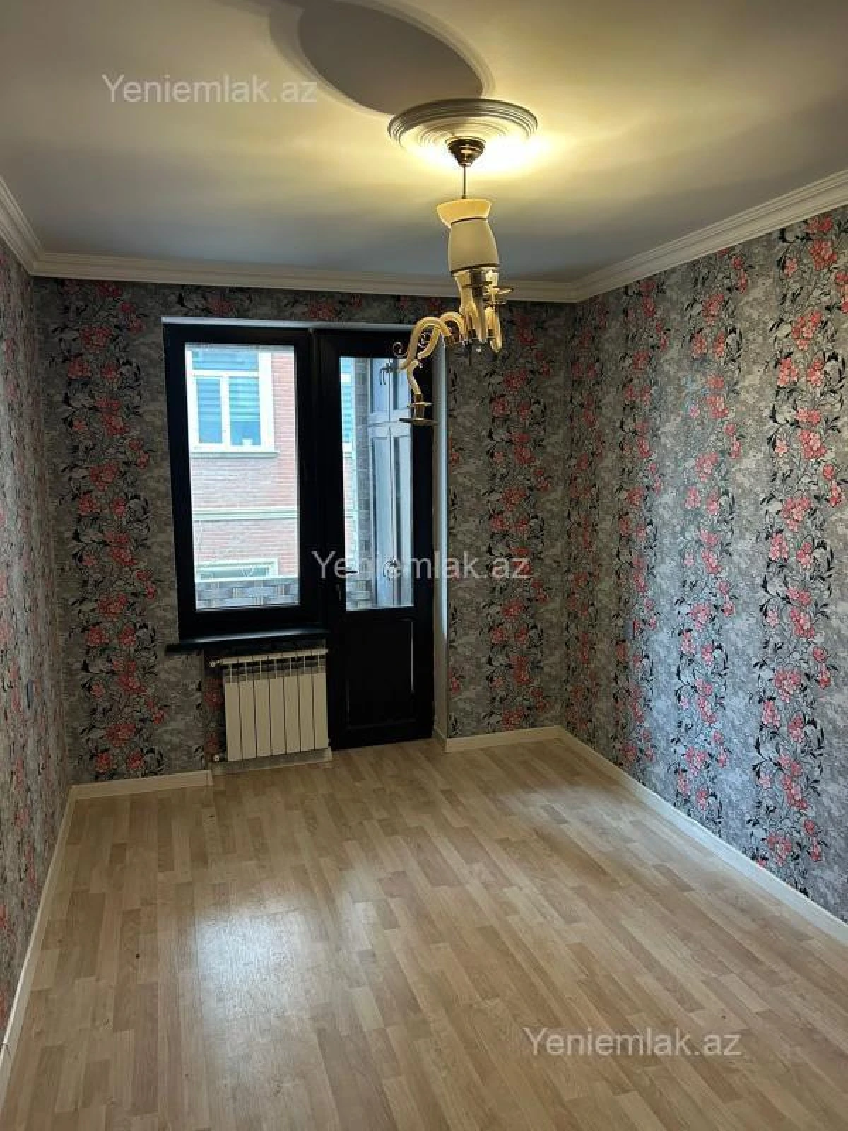 Satılır 3 otaqlı köhnə tikili 80 m²