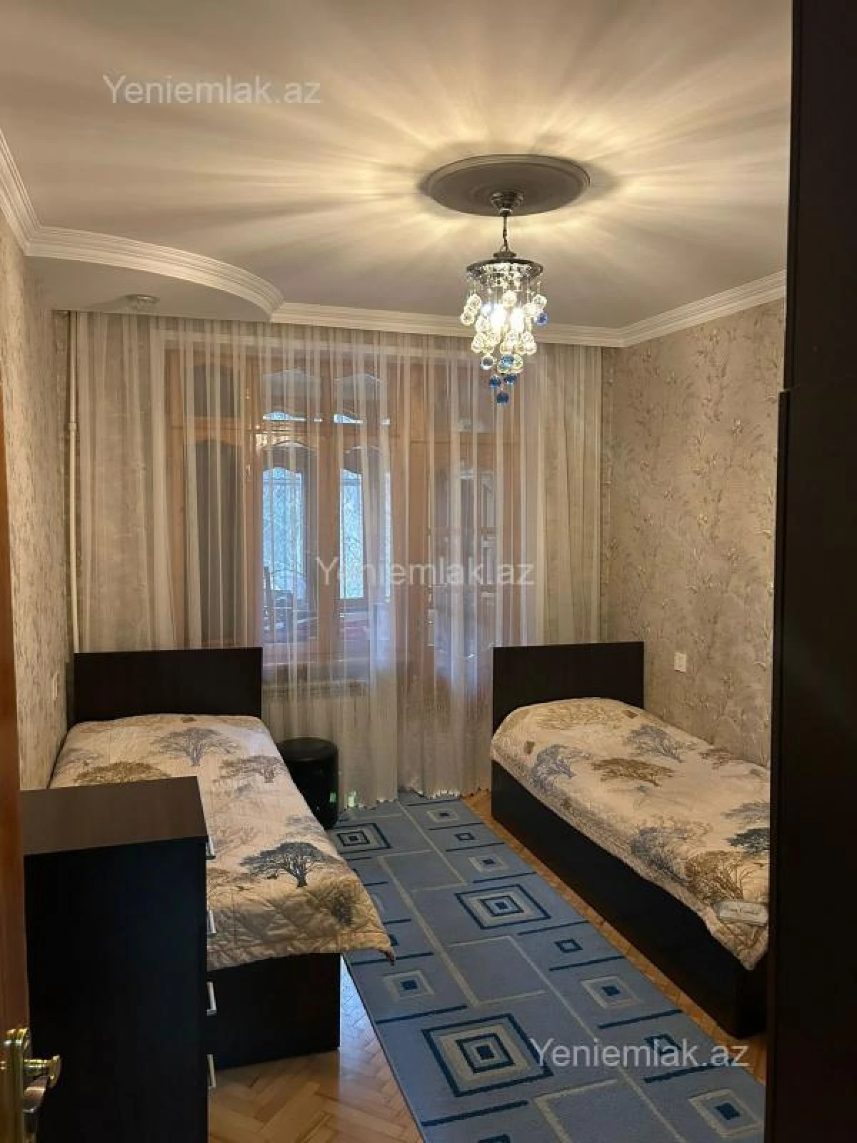 Satılır 3 otaqlı köhnə tikili 80 m²