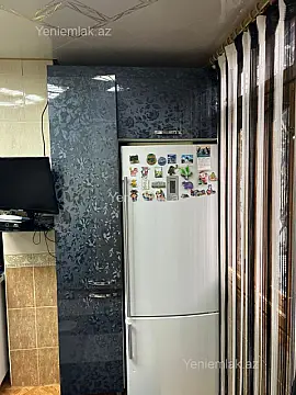 Satılır 3 otaqlı köhnə tikili 80 m²