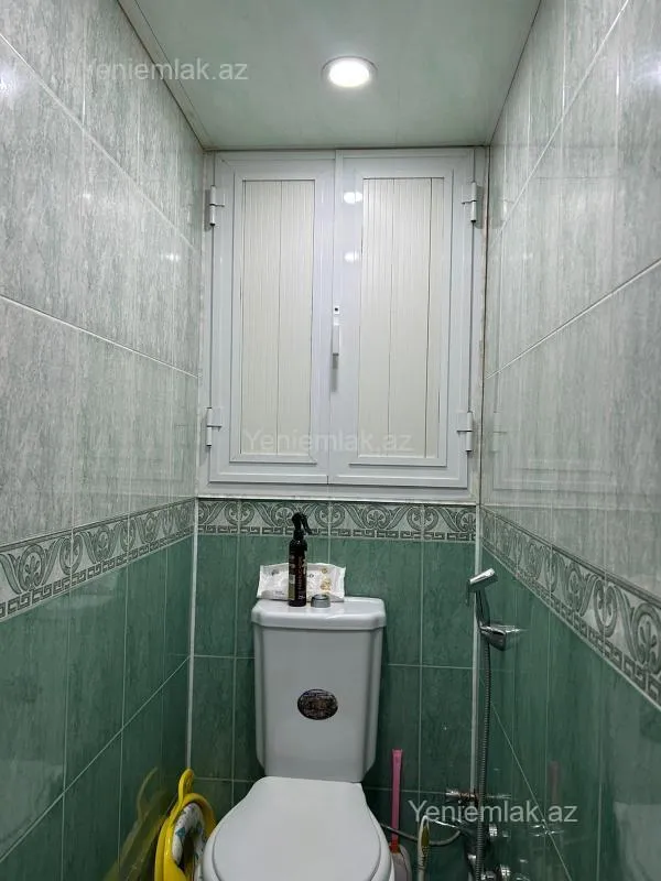 Satılır 3 otaqlı köhnə tikili 80 m²