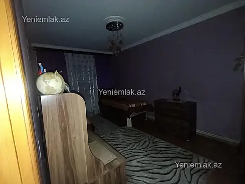 Satılır 3 otaqlı köhnə tikili 80 m²