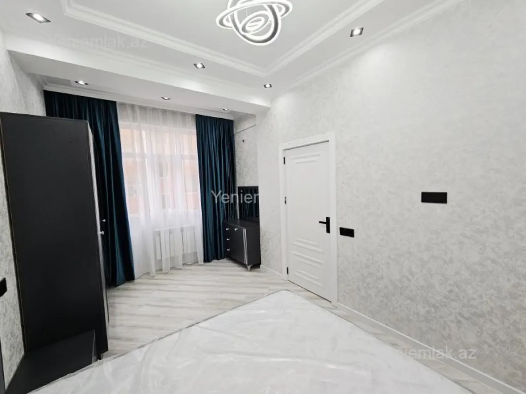 Satılır 3 otaqlı yeni tikili 86 m²