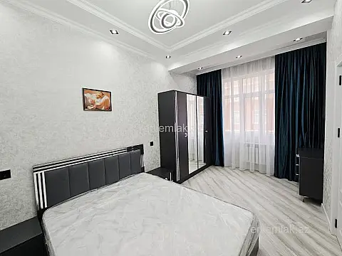 Satılır 3 otaqlı yeni tikili 86 m²