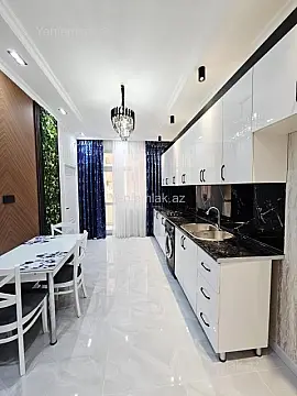Satılır 3 otaqlı yeni tikili 86 m²