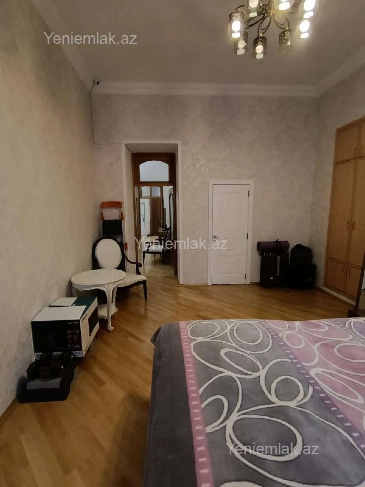 Satılır 2 otaqlı köhnə tikili 80 m²