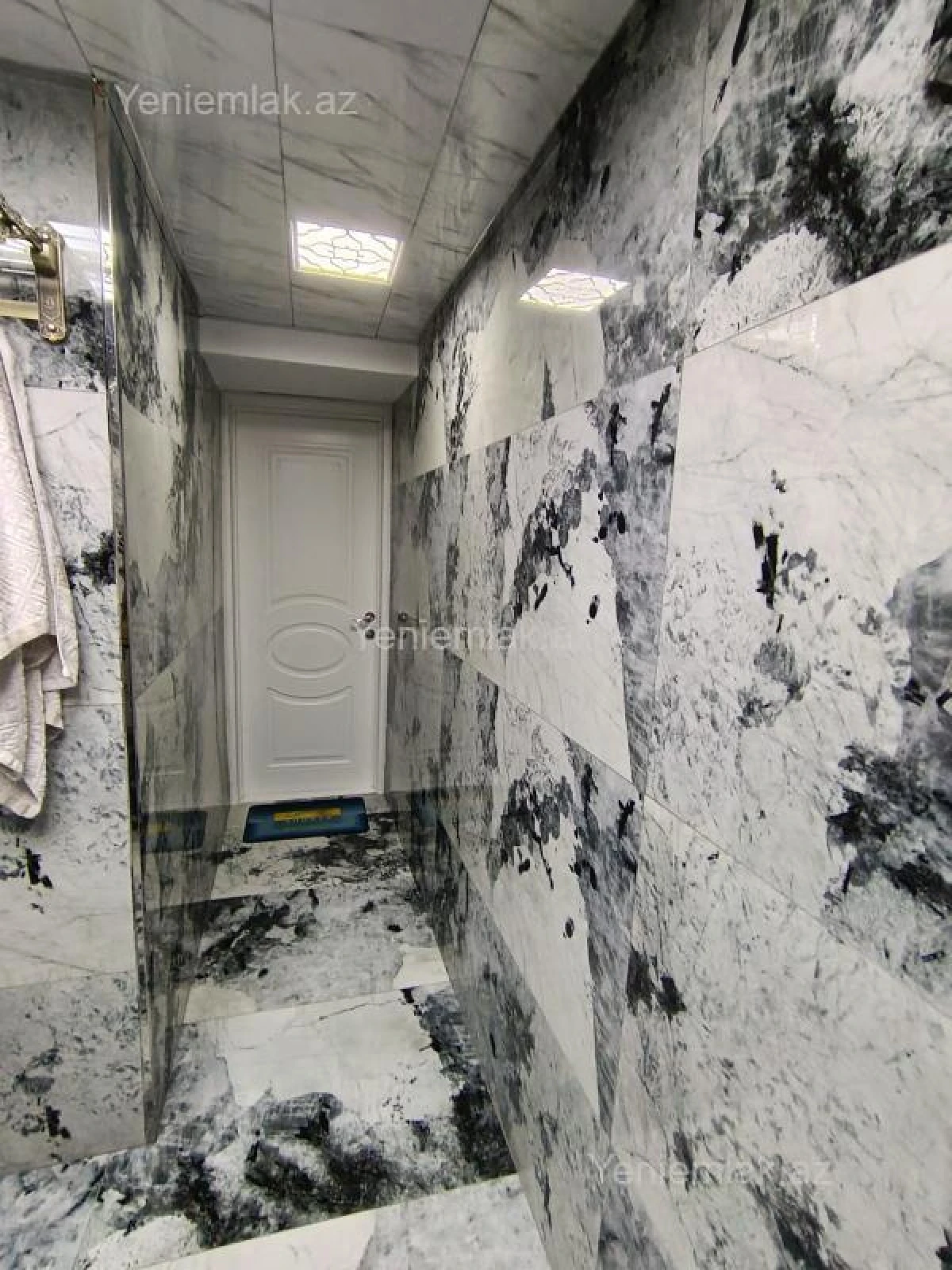 Satılır 2 otaqlı köhnə tikili 80 m²