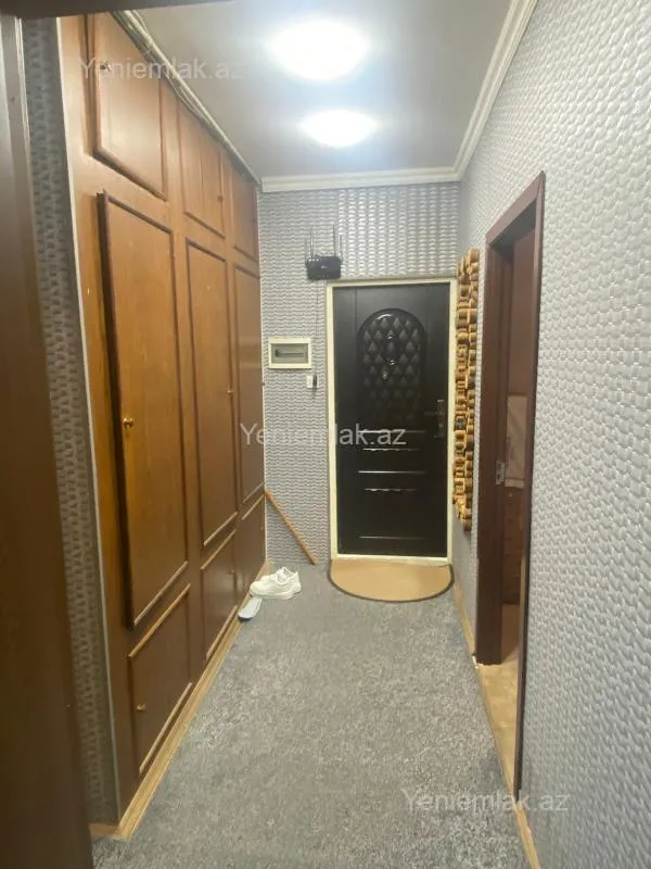 Satılır 3 otaqlı köhnə tikili 75 m²