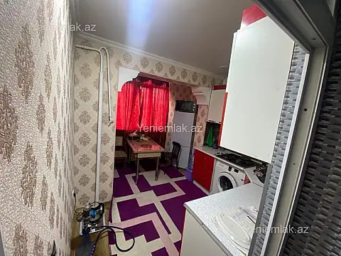 Satılır 3 otaqlı köhnə tikili 75 m²