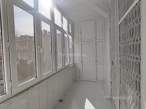 Satılır 2 otaqlı köhnə tikili 70 m²